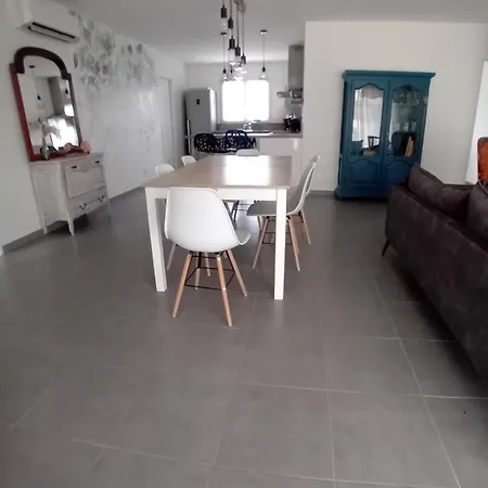 Maison Avec Piscine Privee, 4 Ch, 8 Pers, Sud * Salindres
