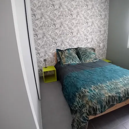 Maison Avec Piscine Privee, 4 Ch, 8 Pers, Sud Salindres