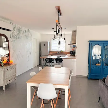 Maison Avec Piscine Privee, 4 Ch, 8 Pers, Sud