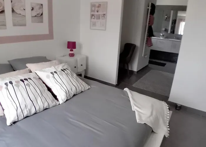 Maison Avec Piscine Privée, 4 Ch, 8 Pers, Sud * Salindres