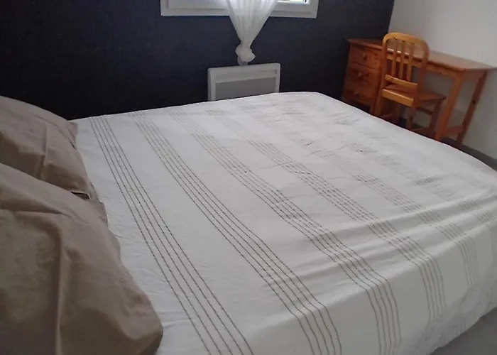 Nyaraló Maison Avec Piscine Privee, 4 Ch, 8 Pers, Sud