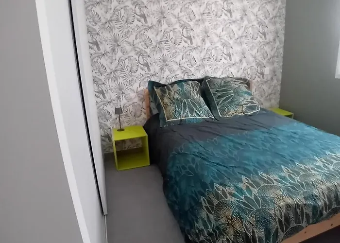 Maison Avec Piscine Privee, 4 Ch, 8 Pers, Sud Salindres